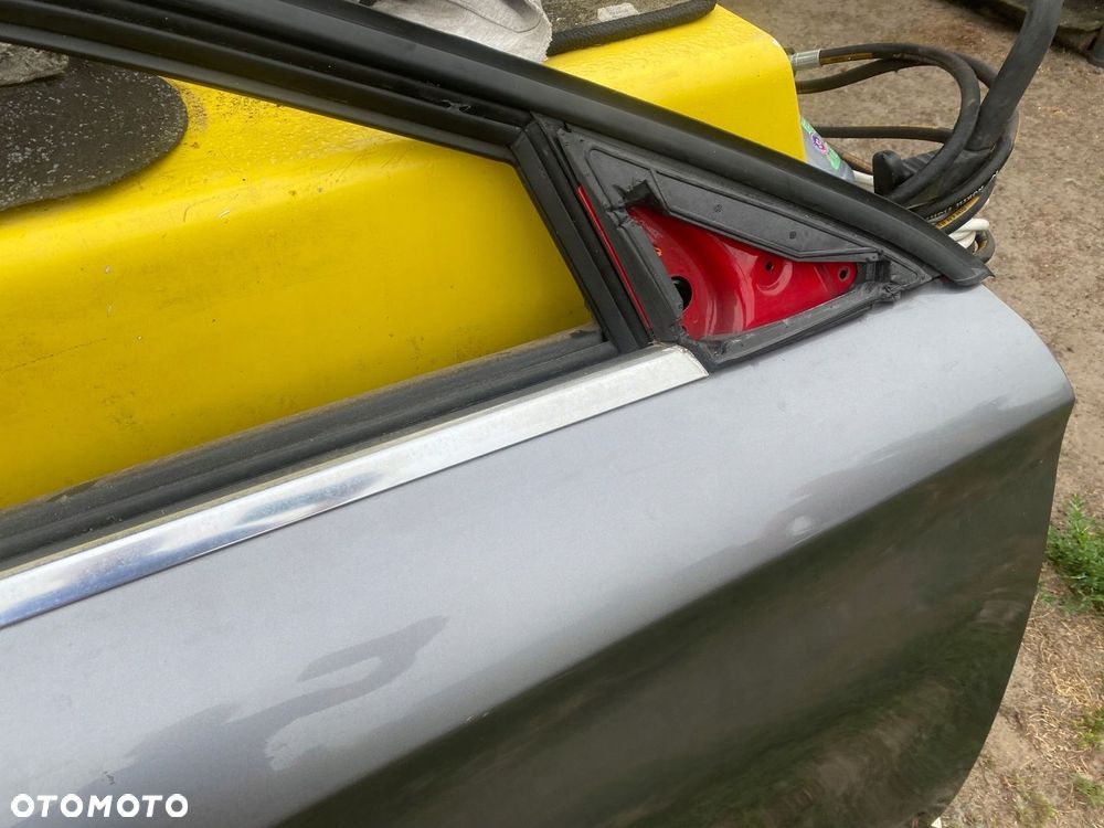 MERCEDES gla 156 drzwi kpl. przednie prawe 787 - 2