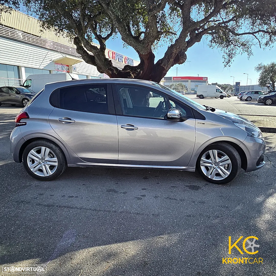 Peugeot 208 1.2 PureTech Signature - 2