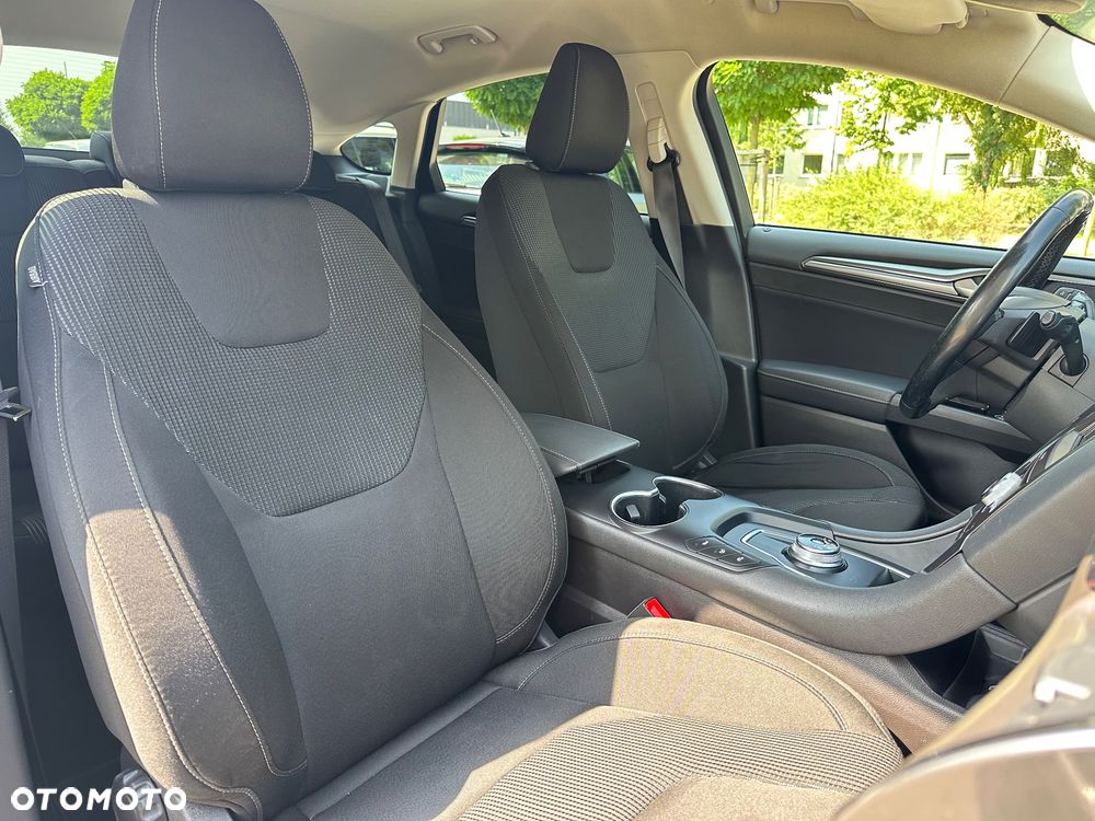Ford Mondeo 2.0 EcoBlue Titanium - 20