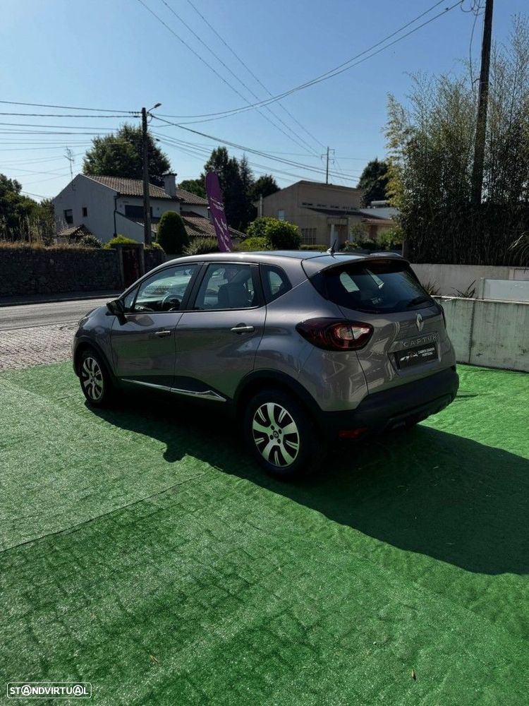 Renault Captur ENERGY TCe 90 Experience - 8