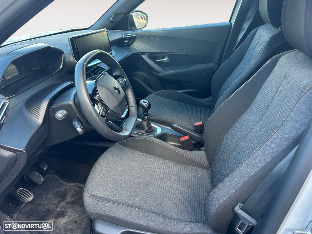 Peugeot 2008 1.2 PureTech Style - 9