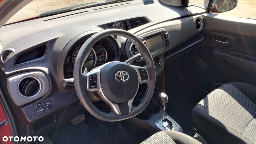 Toyota Yaris 1.33 Premium MS - 11