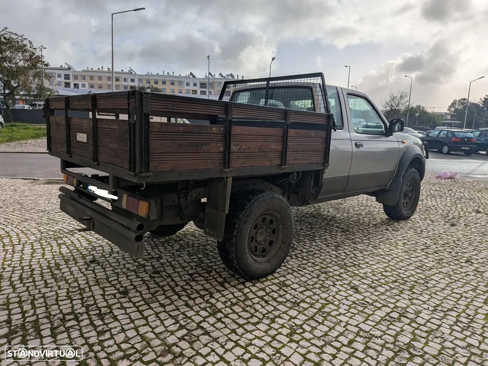 Nissan Pick Up 2.5 TD KC P.E. CM 4L - 17