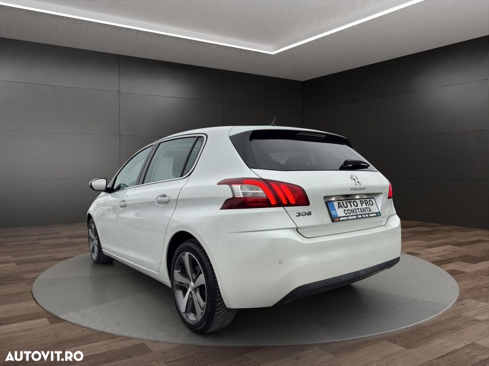 Peugeot 308 - 3