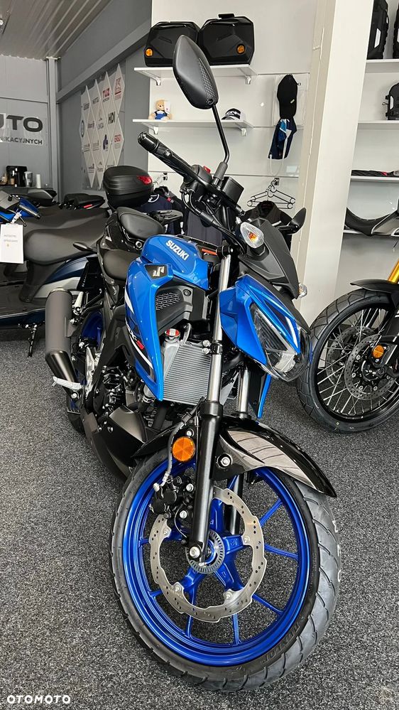 Suzuki GSX - 6