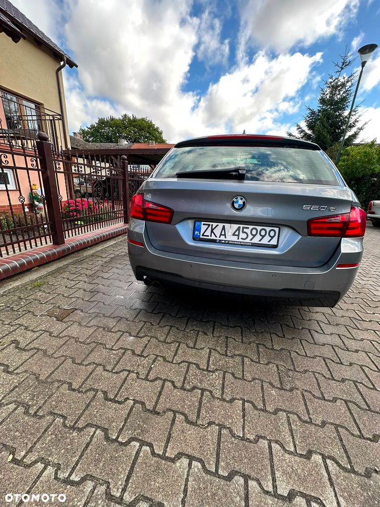 BMW Seria 5 520d - 14