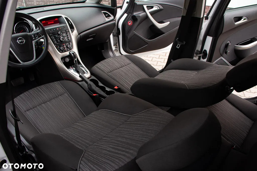 Opel Astra - 8
