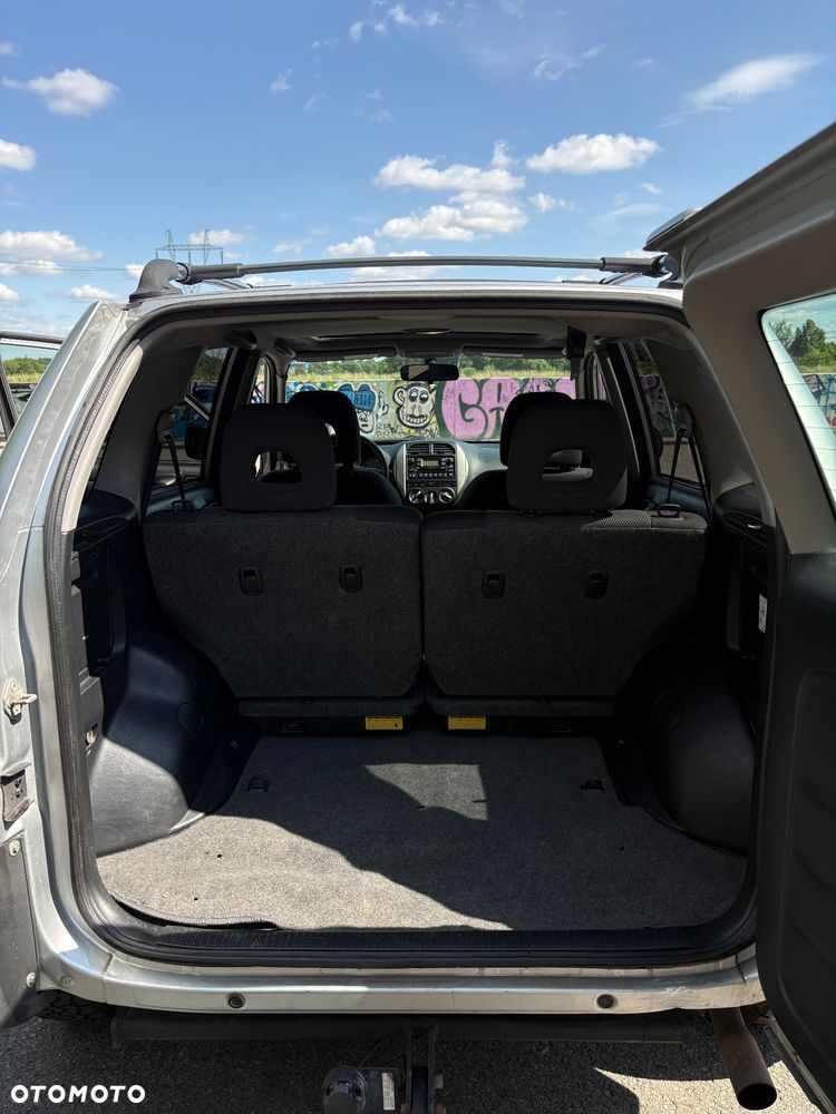 Toyota RAV4 2.4 VVT-i Sport - 14