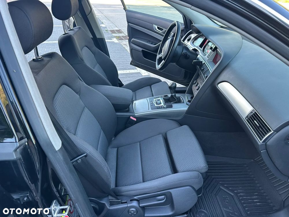 Audi A6 Avant 2.4 - 13