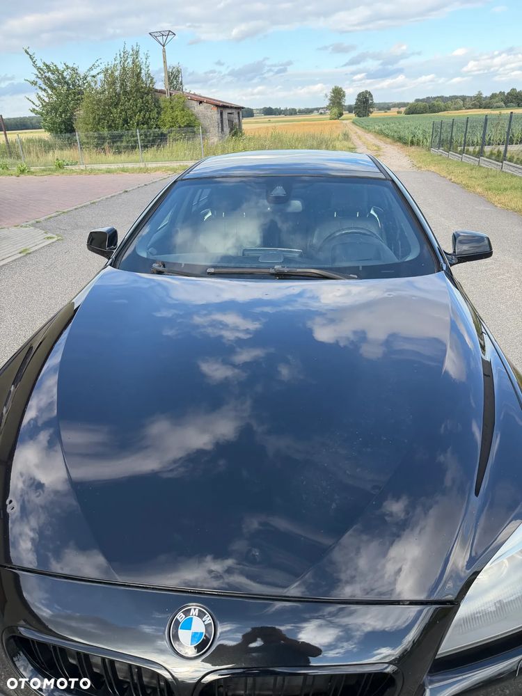 BMW Seria 6 650i - 8