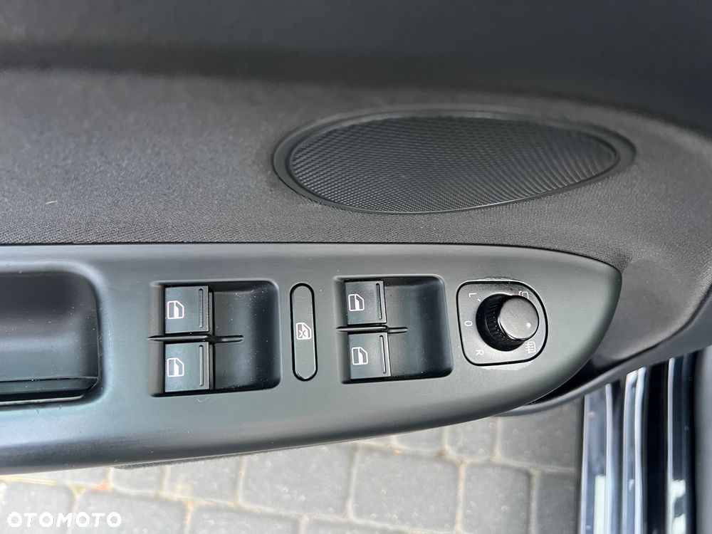 Volkswagen Golf Plus - 18