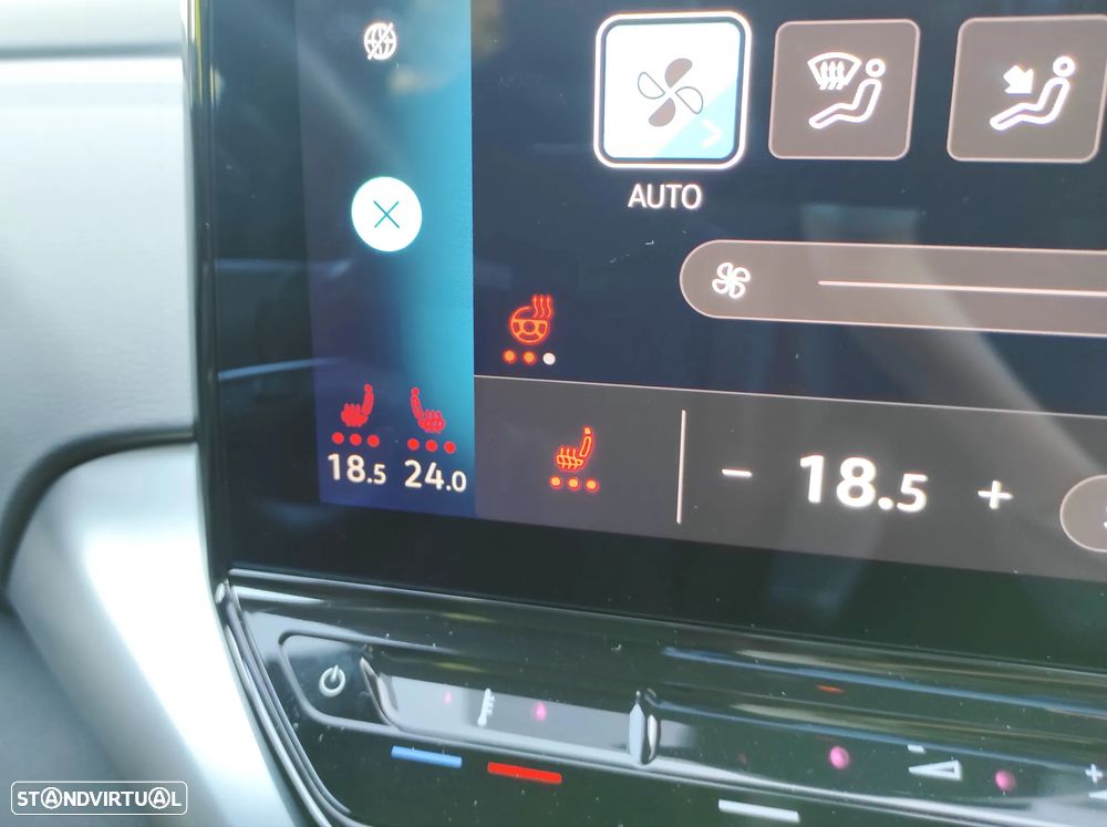 VW ID.4 77 kWh Pro Performance 1st - 32