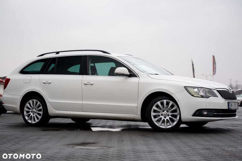 Skoda Superb 2.0 TDI DSG Active - 8