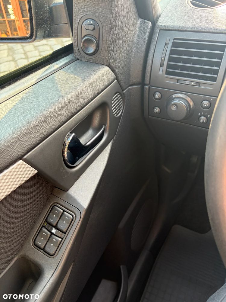 Opel Meriva - 19