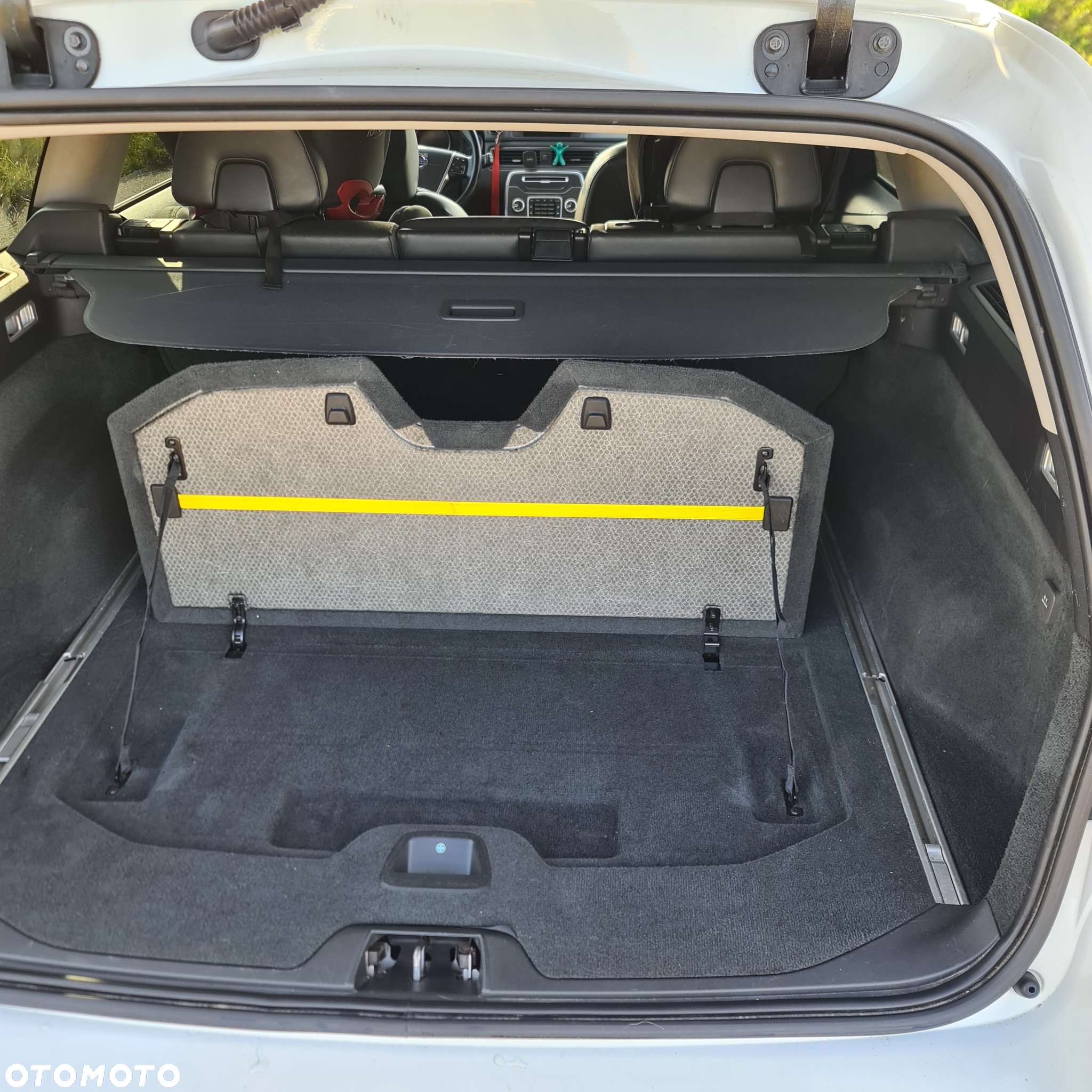 Volvo V70 D2 Momentum - 31