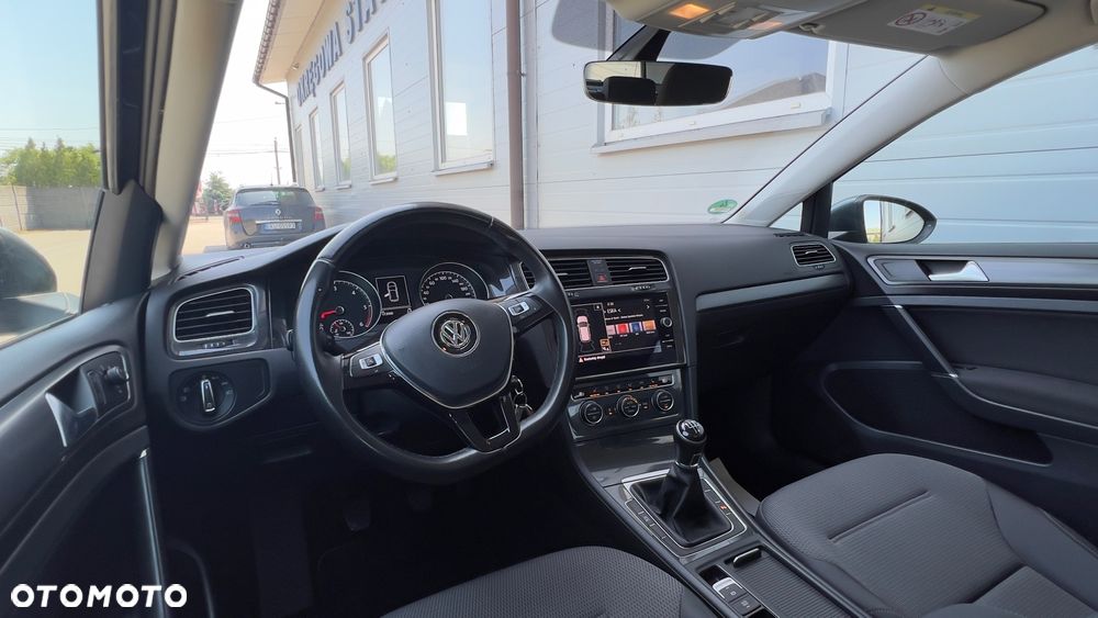 Volkswagen Golf 1.6 TDI (BlueMotion Technology) Comfortline - 23