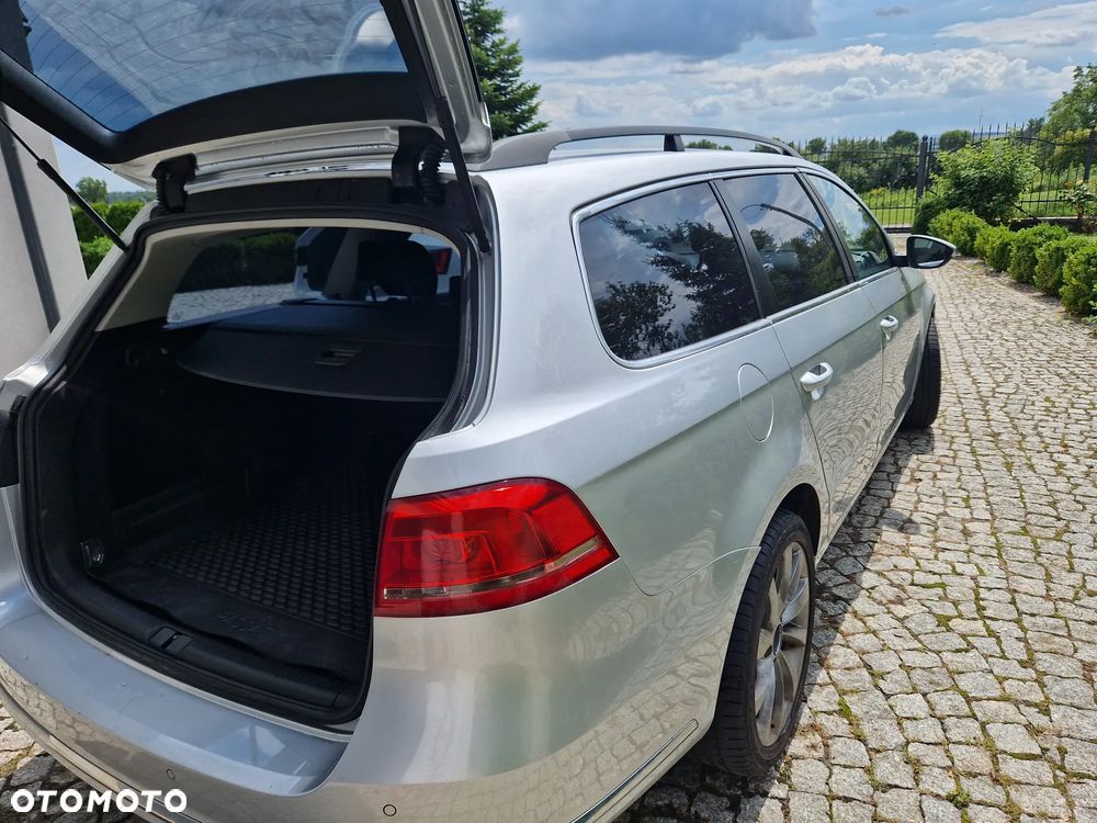 Volkswagen Passat 2.0 TDI Comfortline DSG - 9