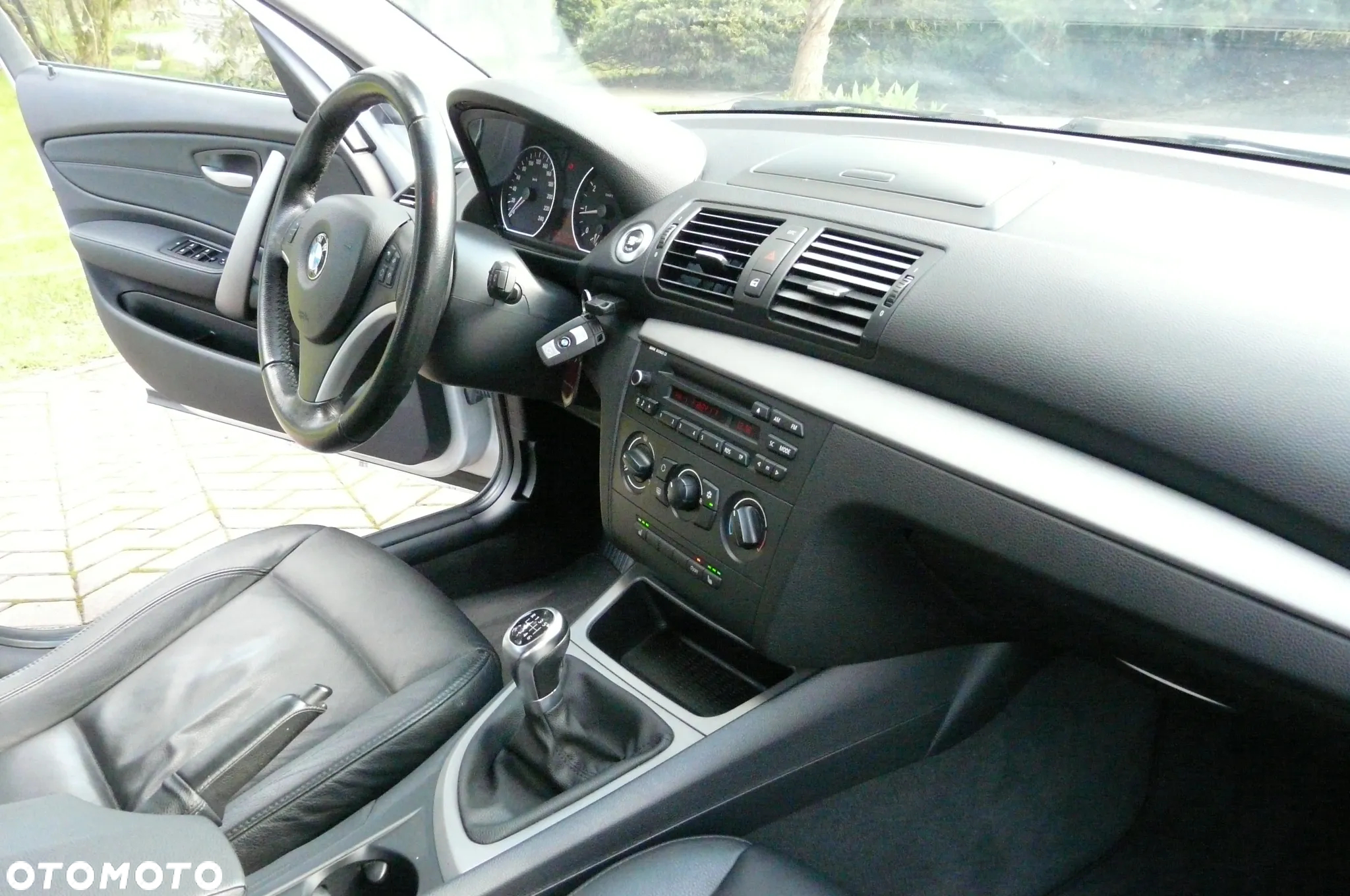 BMW Seria 1 116i - 31
