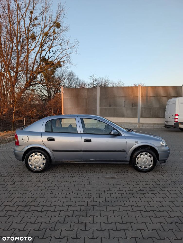Opel Astra 1.4 Enjoy - 3