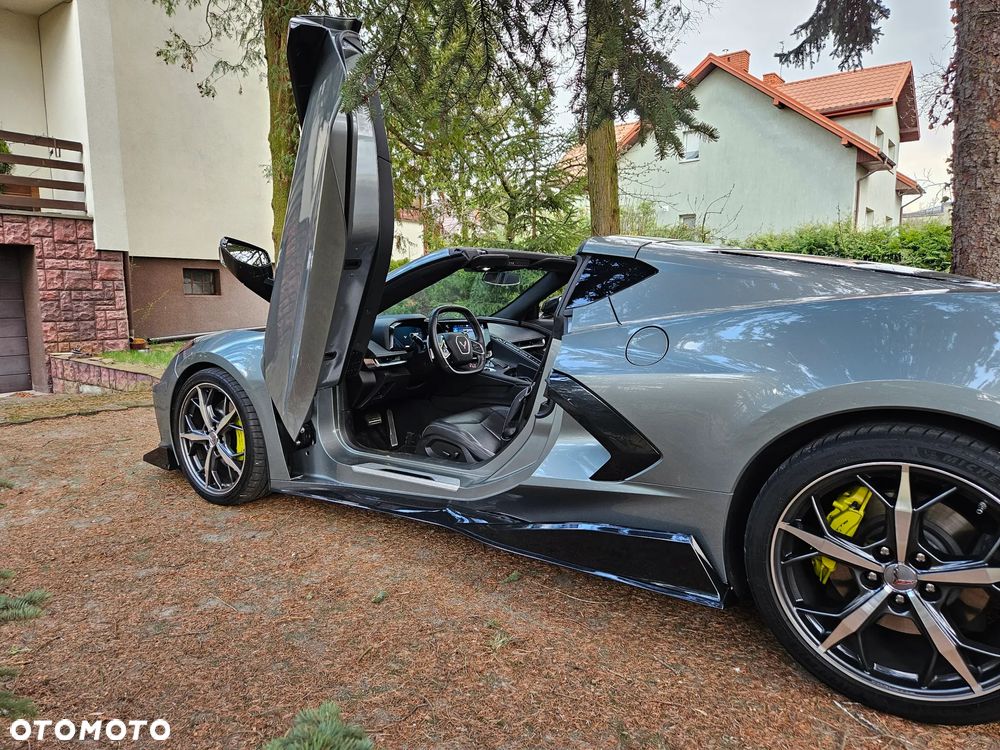 Chevrolet Corvette - 2