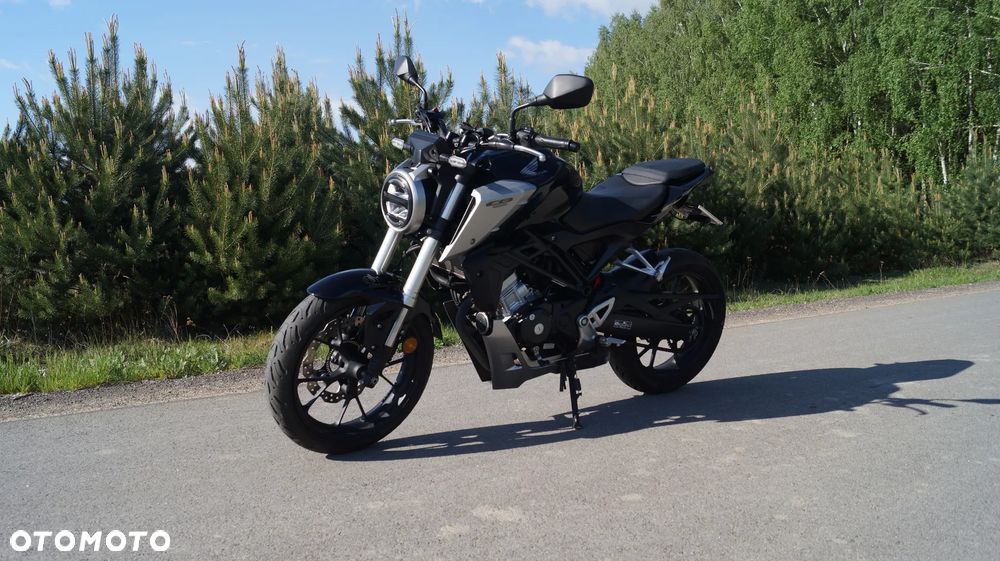 Honda CB - 1