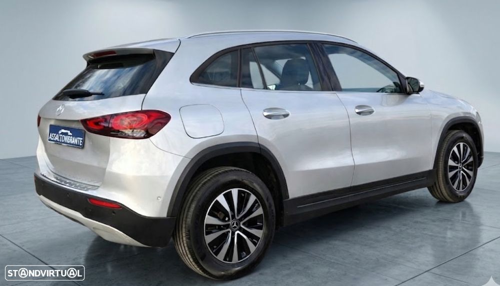 Mercedes-Benz GLA 250 e 8G-DCT Style - 4