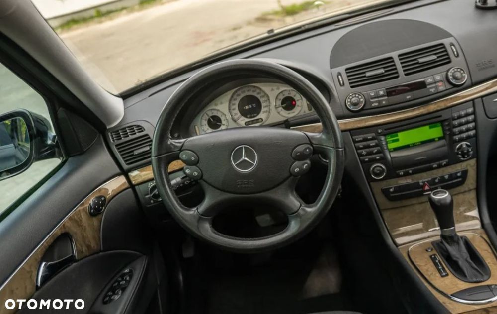 Mercedes-Benz Klasa E - 11