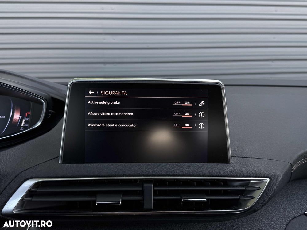 Peugeot 3008 1.5 BlueHDI S&S EAT8 GT-Line - 22