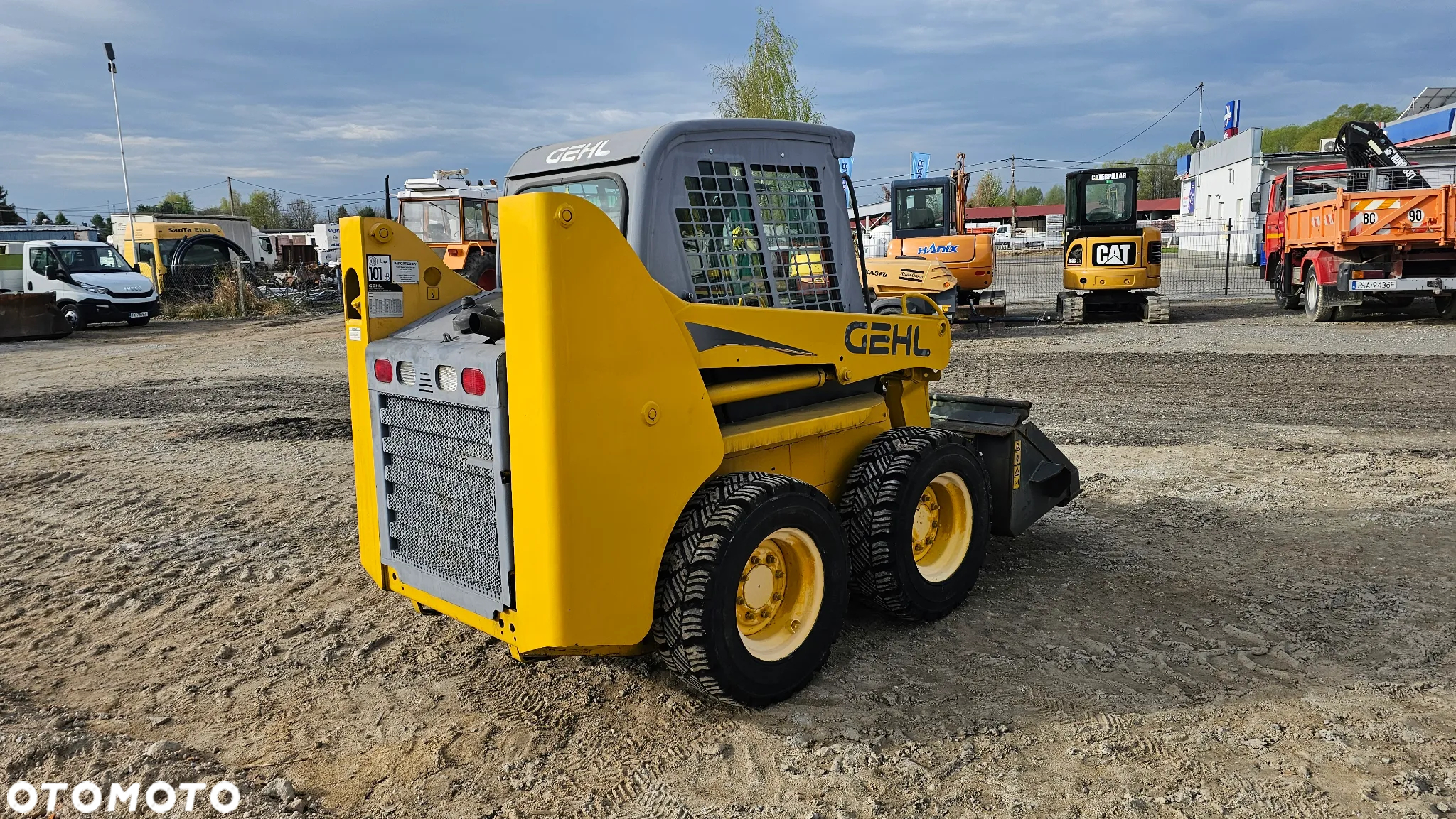 Gehl 4640 MINIŁADOWARKA widły - 5