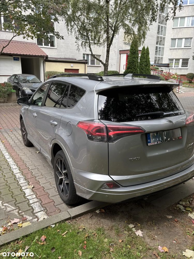 Toyota RAV4 Hybrid Selection 4x4 - 6