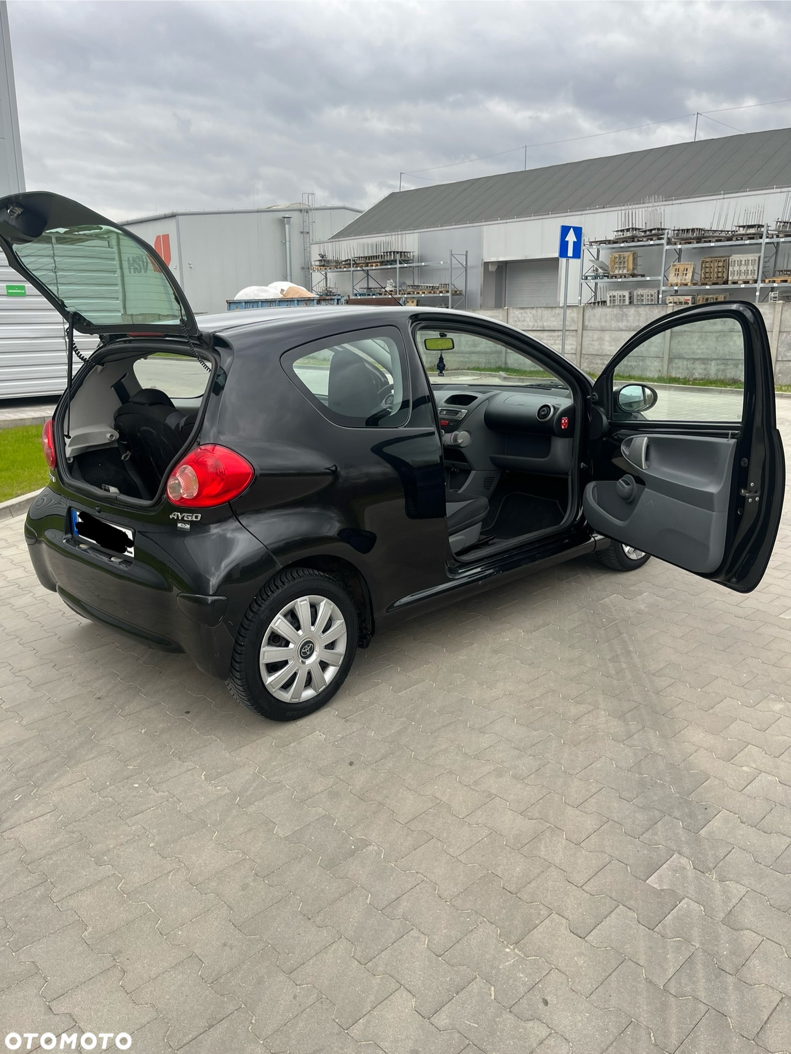 Toyota Aygo 1.0 VVT-i Black - 12