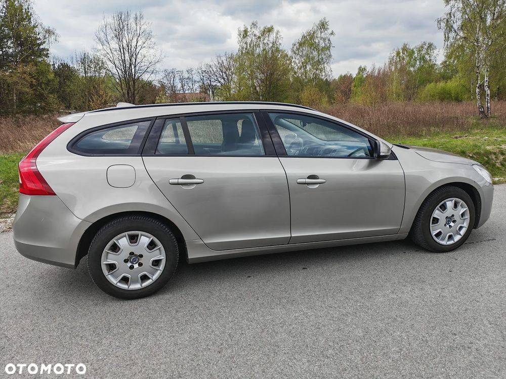 Volvo V60 DRIVe Kinetic - 19