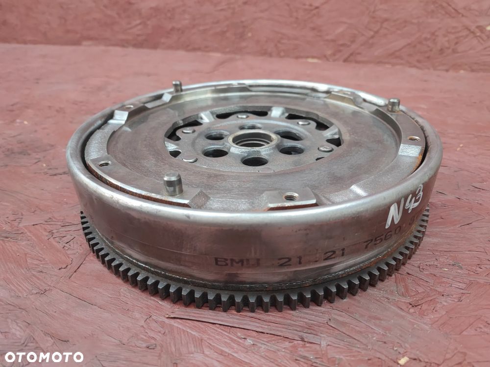 BMW E60LCI / E82 / E81 / E88 / E90 / E91 / E92 / E93 ORYGINALNE KOŁO DWUMASOWE / KOŁO ZAMACHOWE DO SILNIKÓW GAMY N43 / N46 ( 1.8i / 2.0i ) MARKI LUK O NR. 21 20 7 560 876 OEM SPRAWNE W 100% - 14