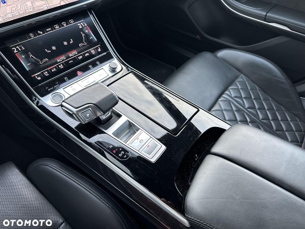 Audi A8 - 26