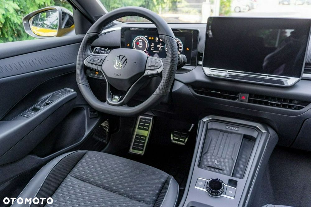 Volkswagen T-Roc - 24