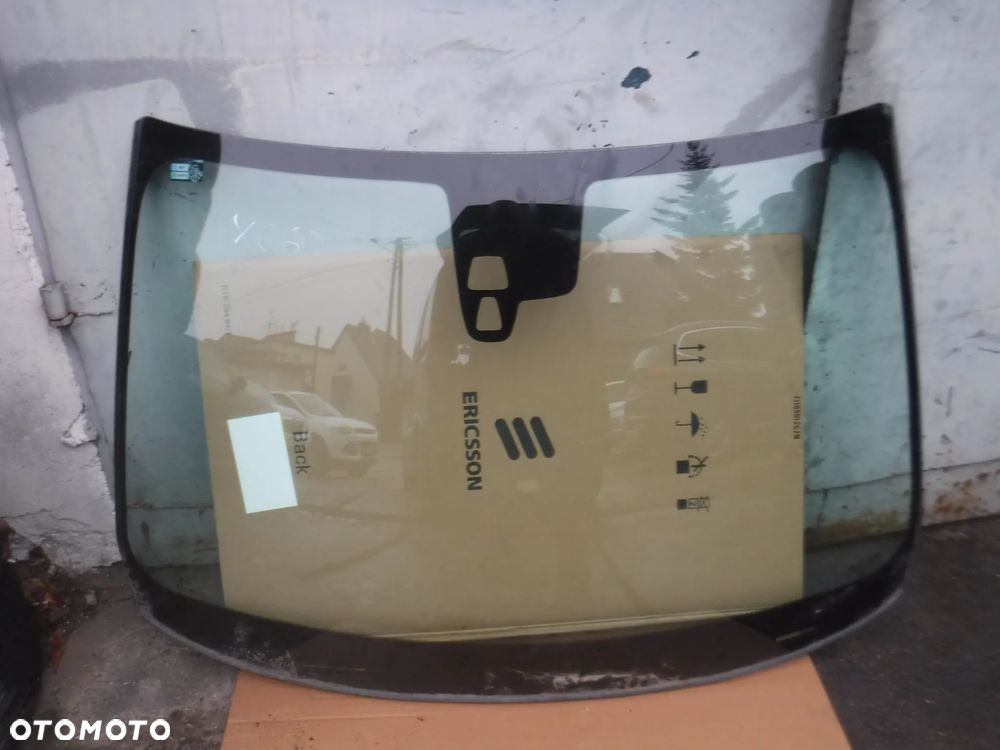 Volvo XC60 I  szyba przod przednia czolowa - 1