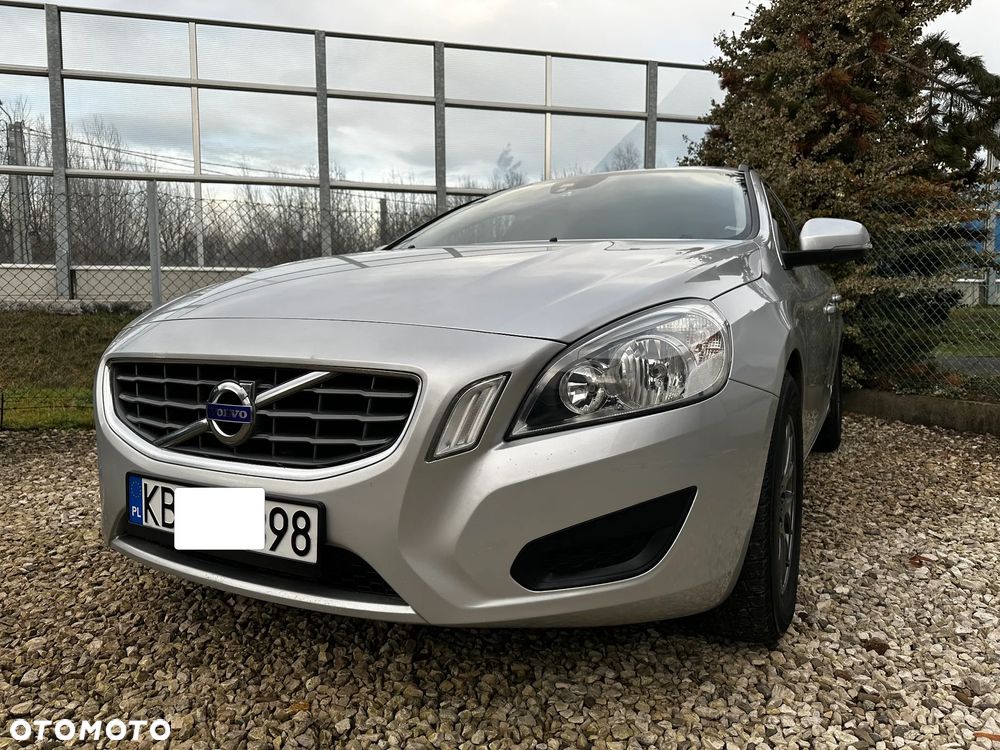 Volvo V60 D3 Momentum - 8