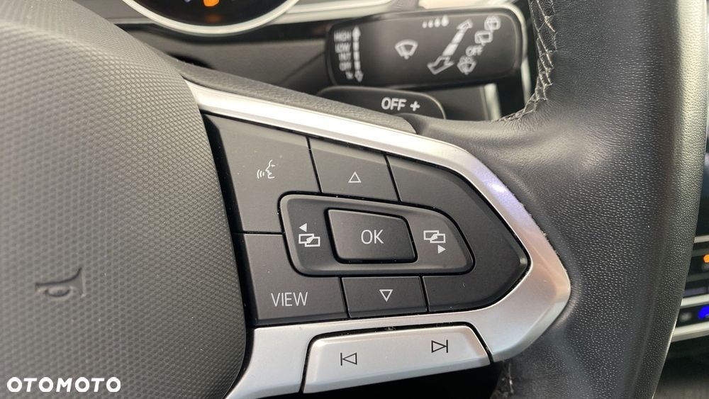 Volkswagen Passat - 22