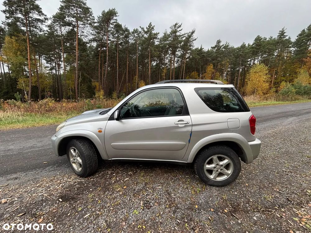 Toyota RAV4 - 6