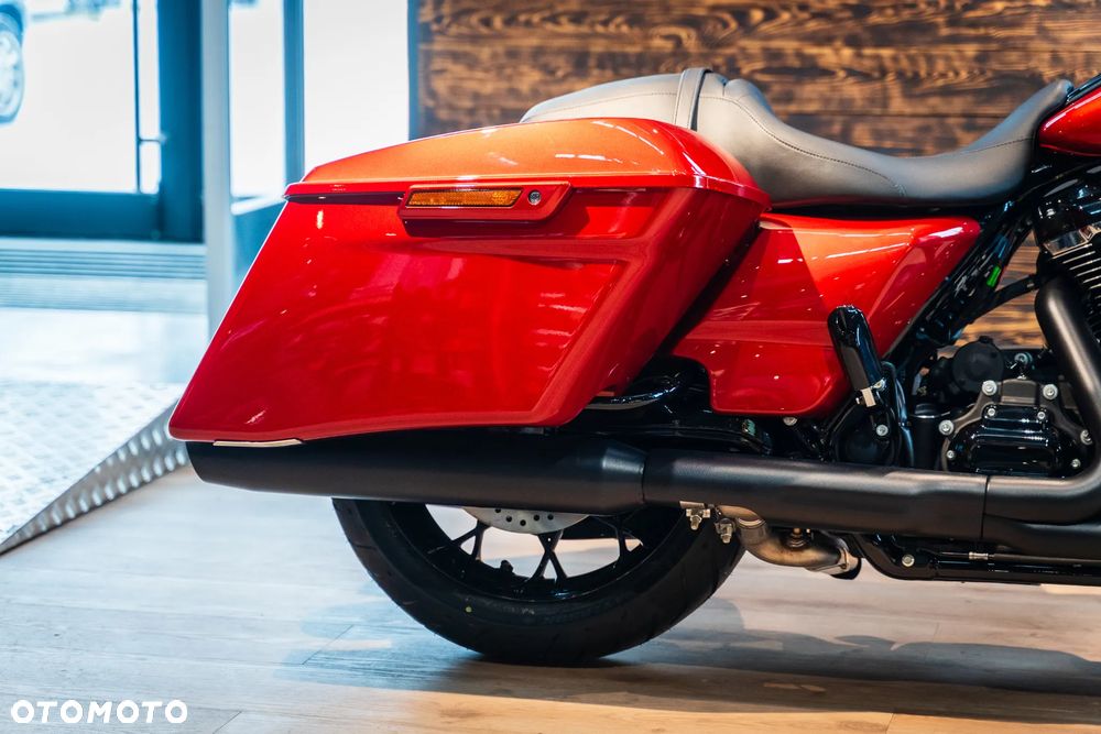 Harley-Davidson Touring Road King - 12