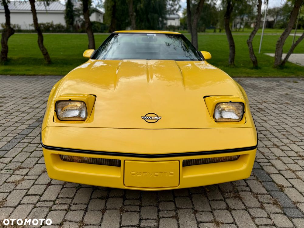 Chevrolet Corvette - 2