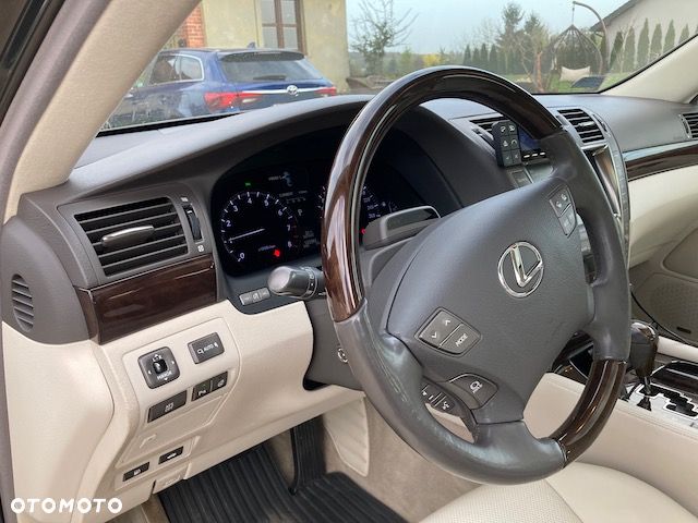 Lexus LS 460 Superior - 7