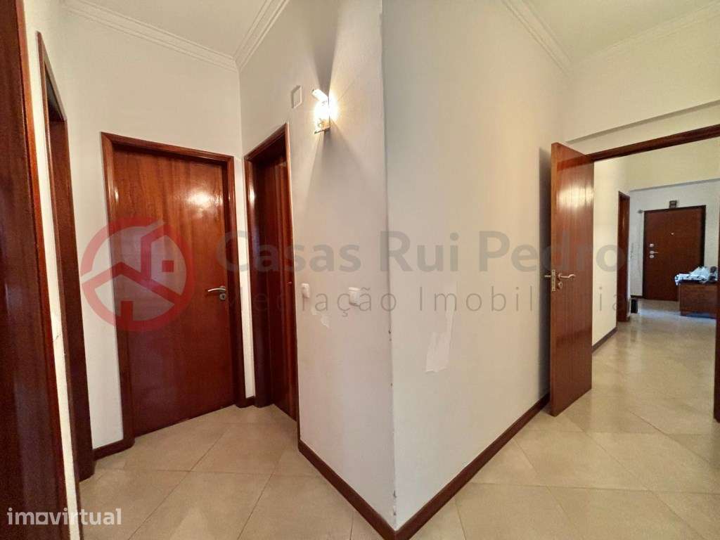 Apartamento T4, Centro de Almada - Grande imagem: 2/38
