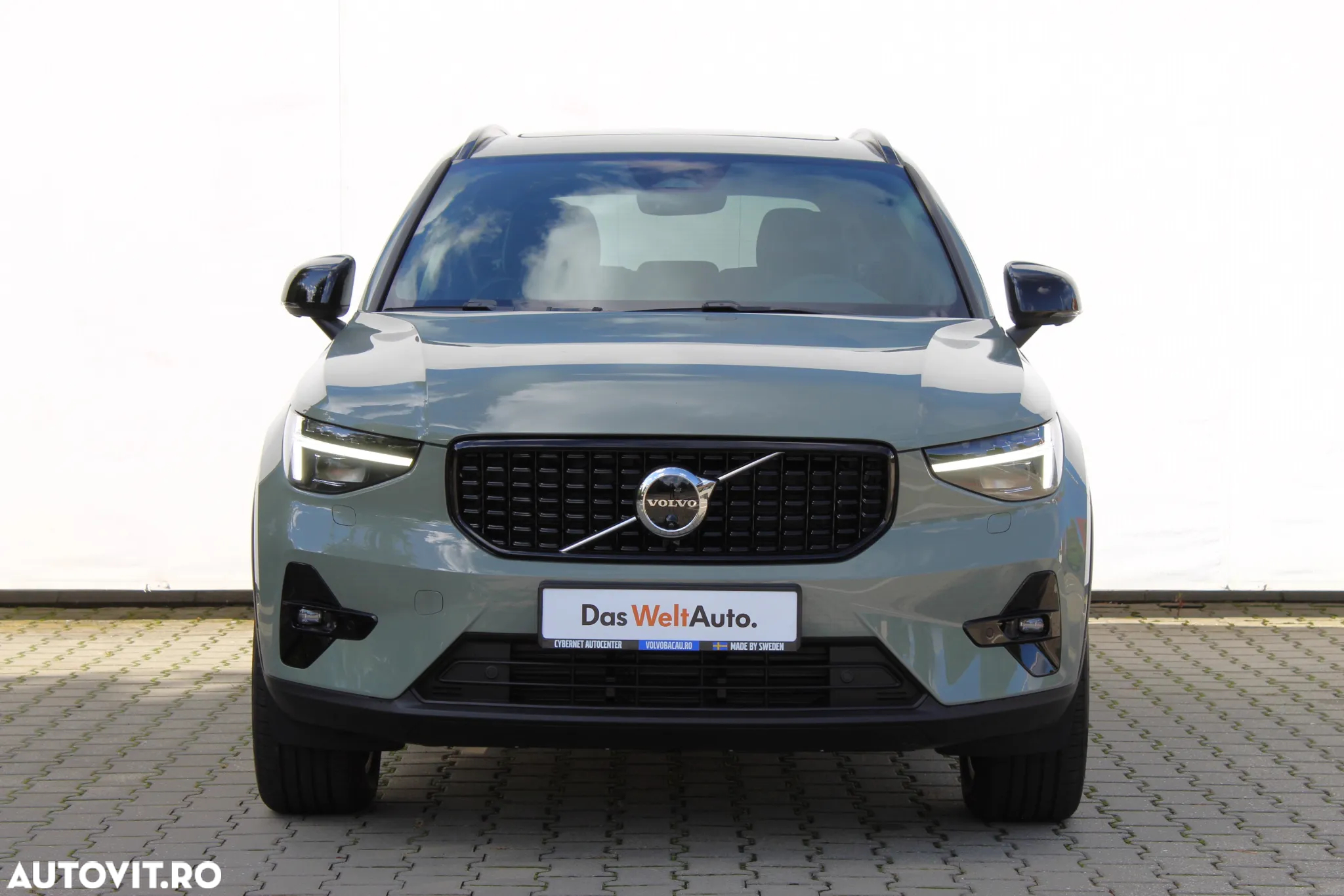 Volvo XC 40 B4 AT FWD MHEV Ultimate Dark - 14