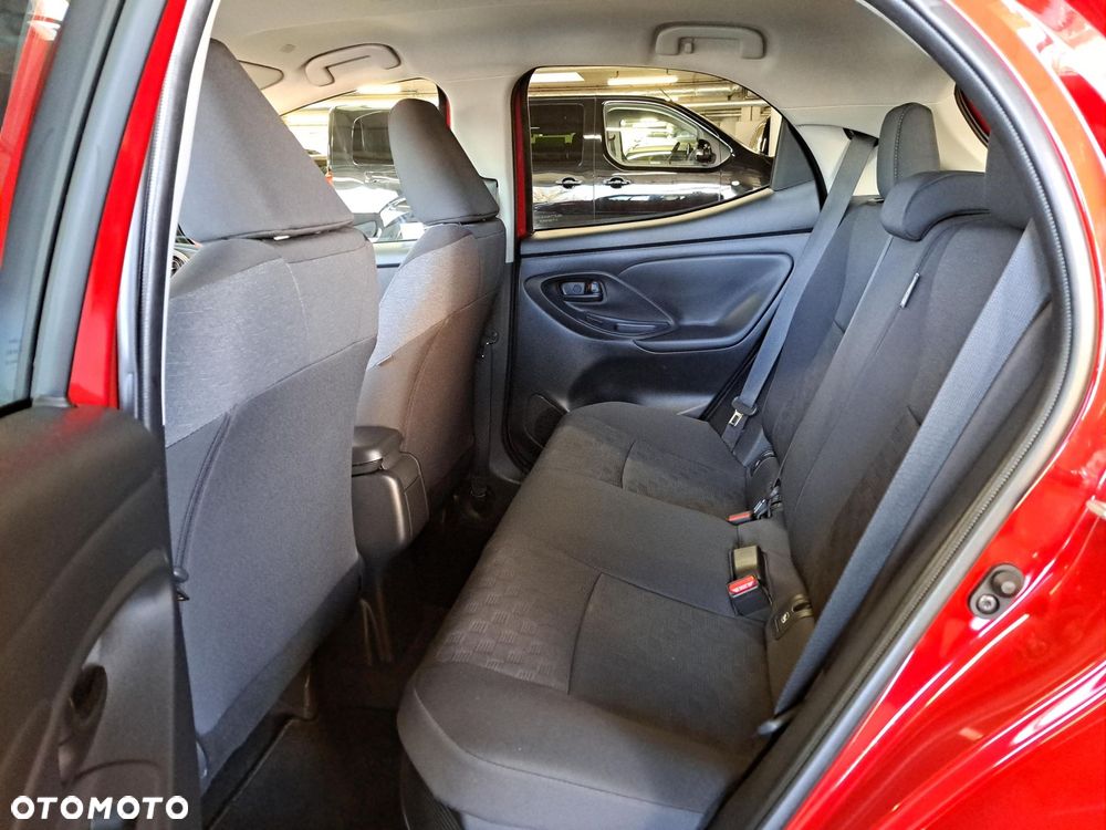Toyota Yaris Hybrid 1.5 Style - 13