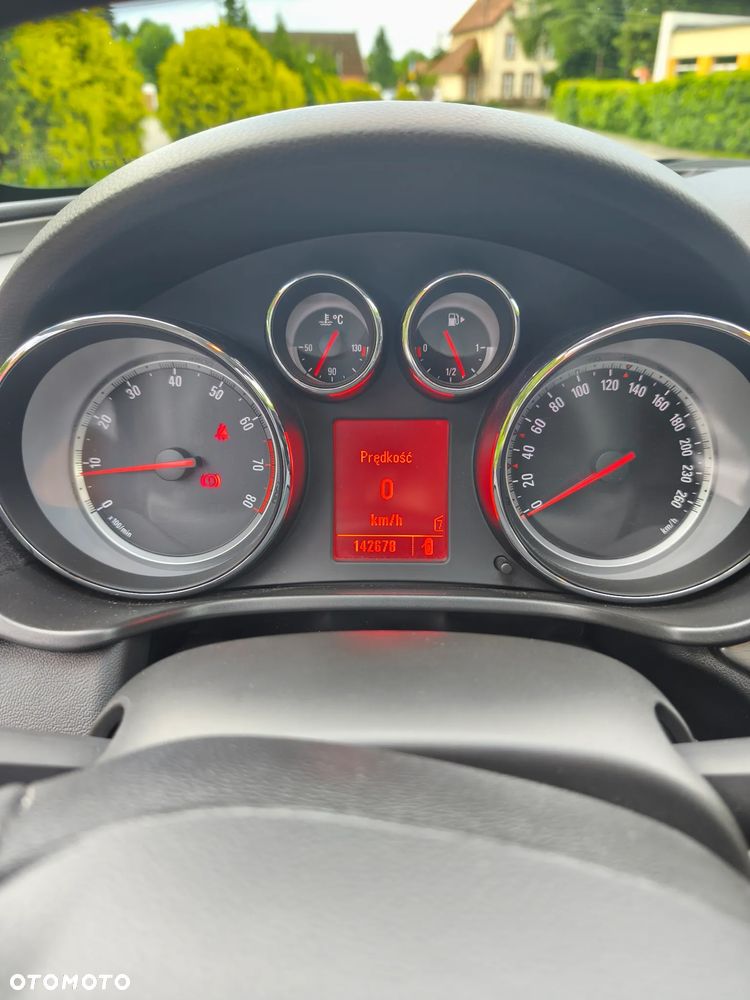 Opel Insignia 1.8 - 14