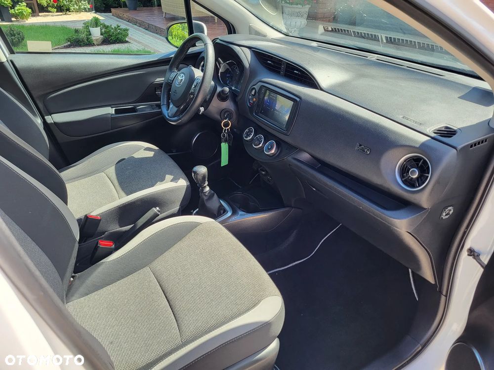 Toyota Yaris 1.5 Premium - 18