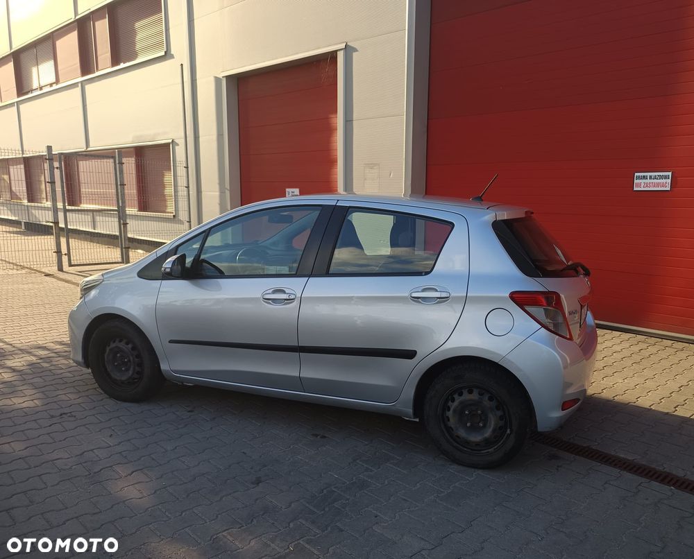 Toyota Yaris 1.0 Terra - 8