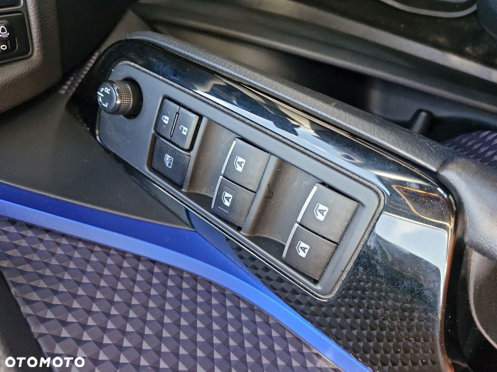 Toyota C-HR 1.2 T Dynamic - 17
