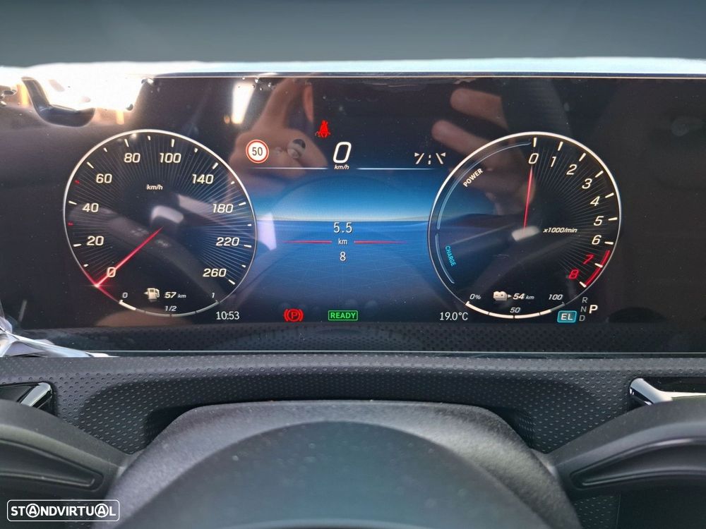 Mercedes-Benz A 250 e - 17